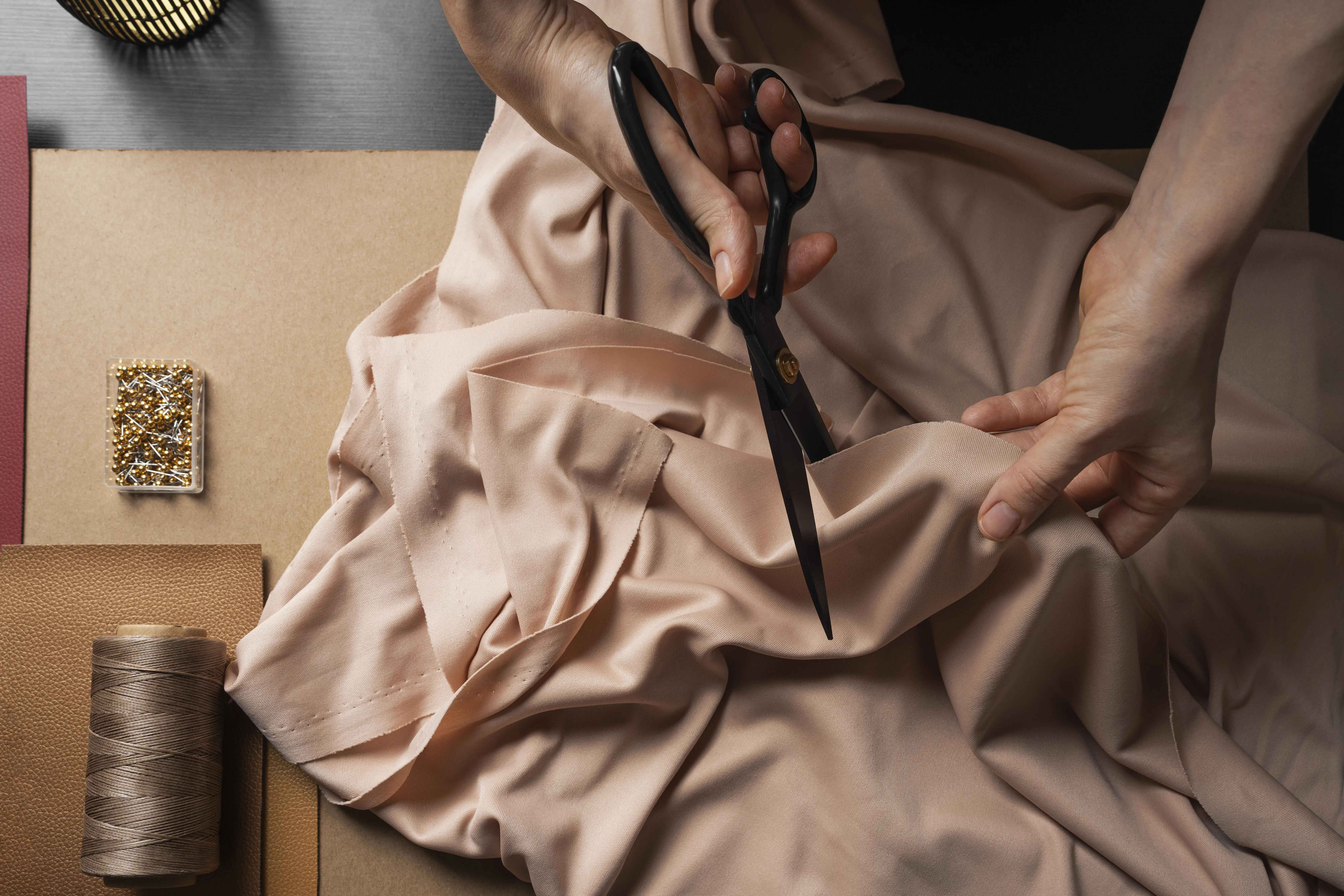 Wesentliche Elemente für Modedesign im Studio